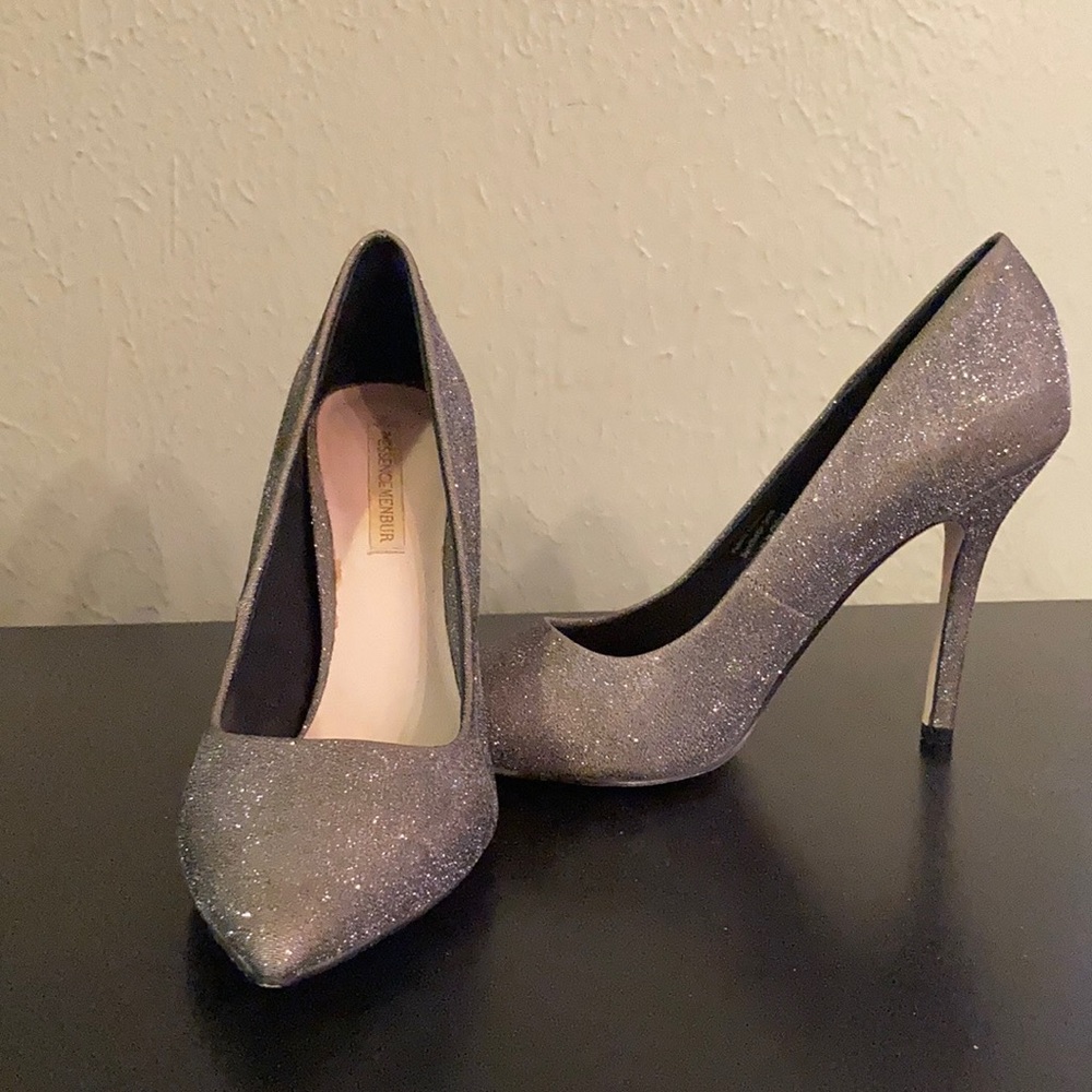 Sparkling heels 😍 worn a couple time